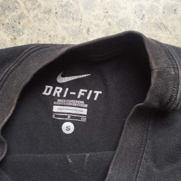 Nike Vanderbilt shirt - Picture 3 of 3